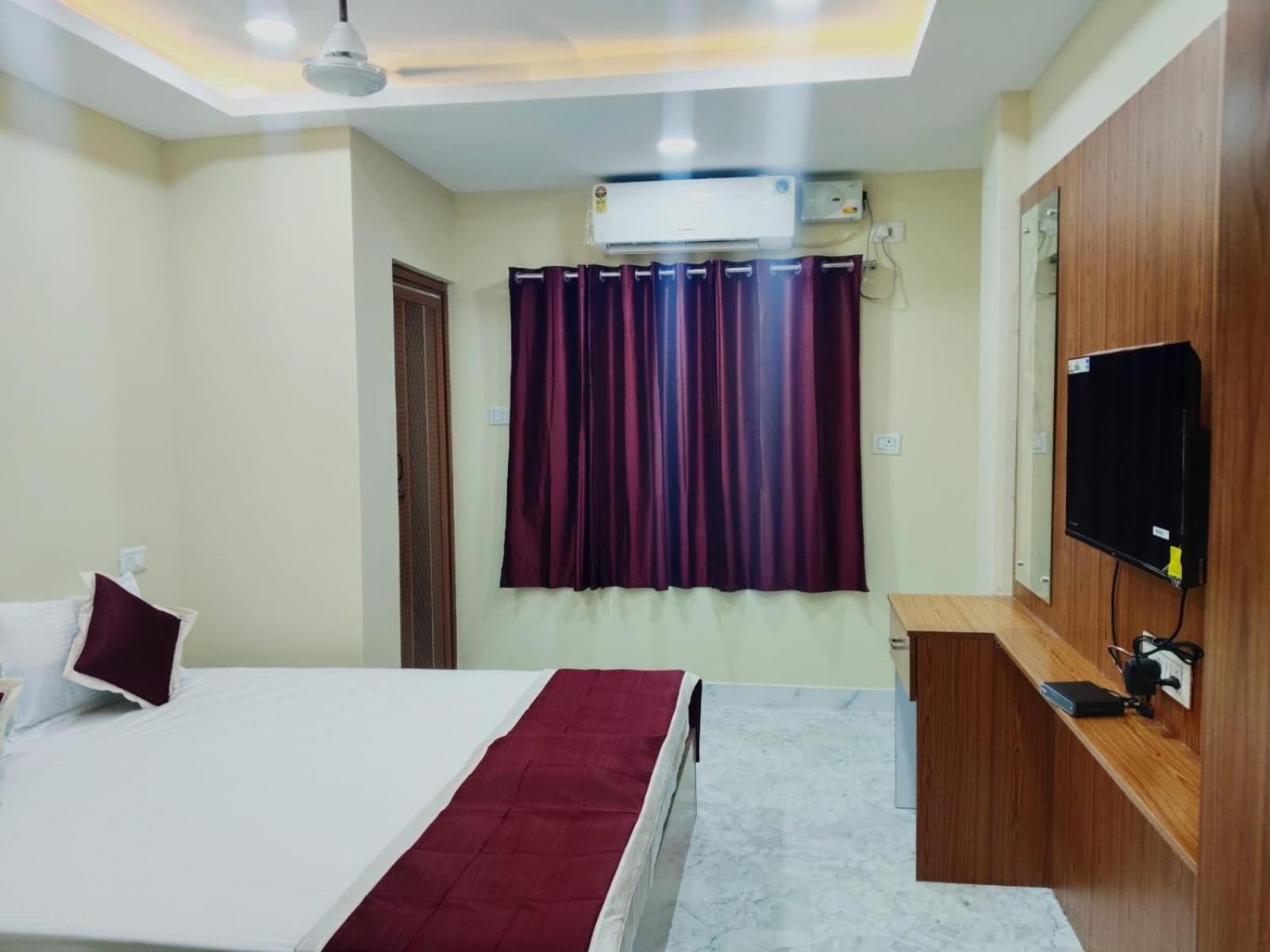 Hilton Garden Homestay Port Blair Exteriör bild